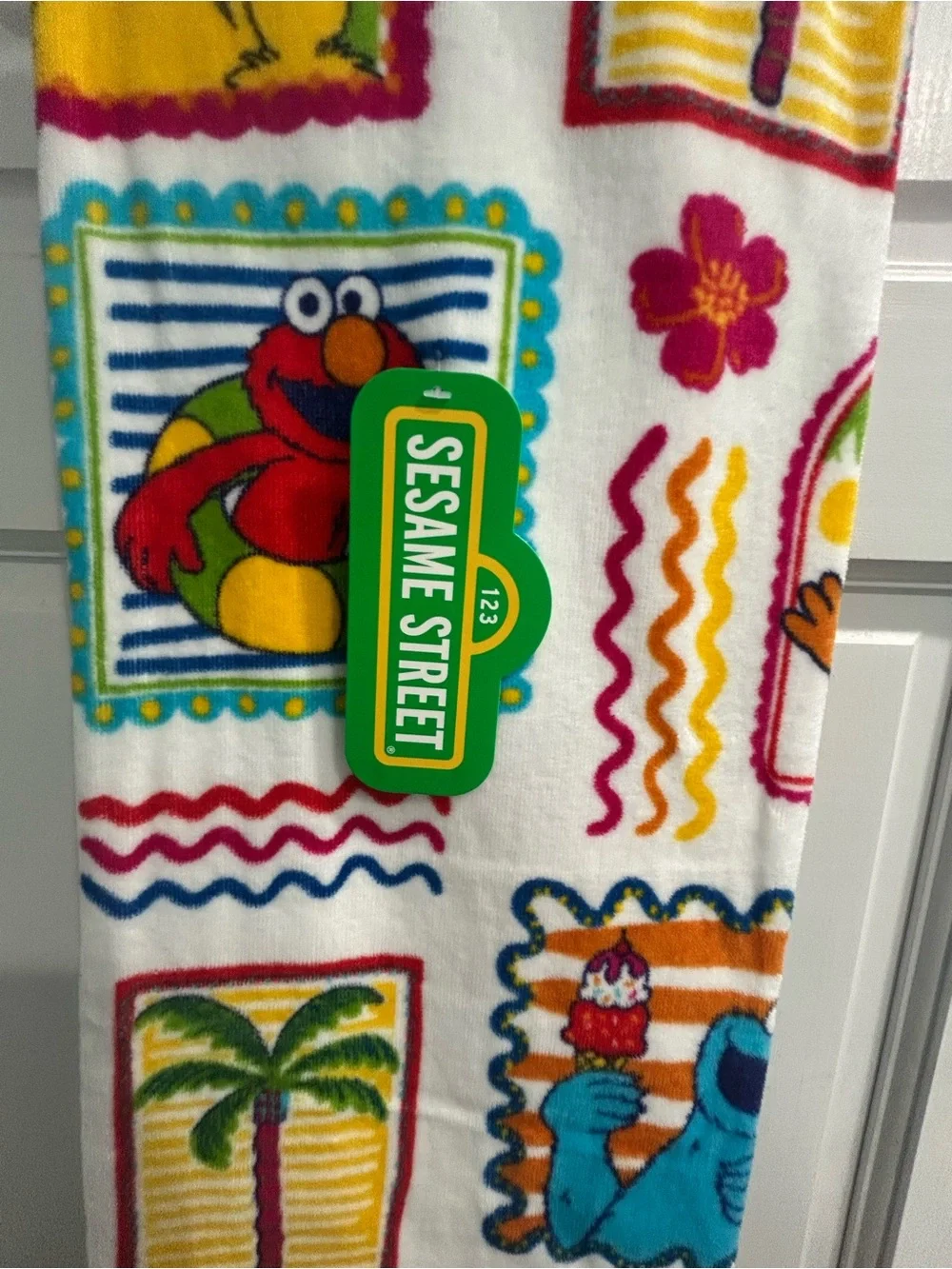 NWT Sesame Street White Towel Elmo characters beach